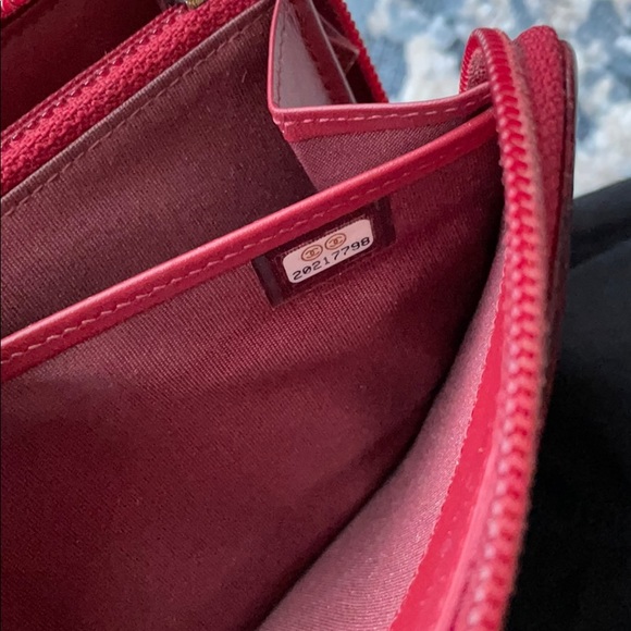 Chanel Boy quilted caviar wallet - Picture 7 of 7